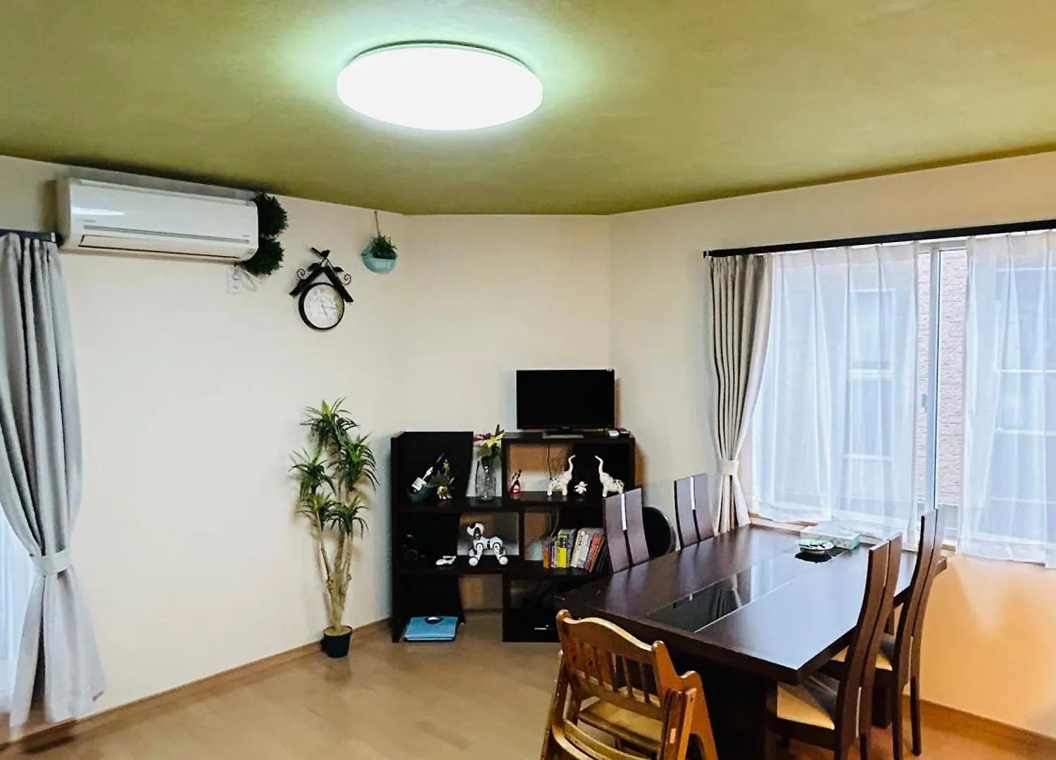 恩居の宿癒しの時 Osaka 0*,  Japan